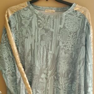 2x tops. Paid $70 each. Selling for $25 each.  New.